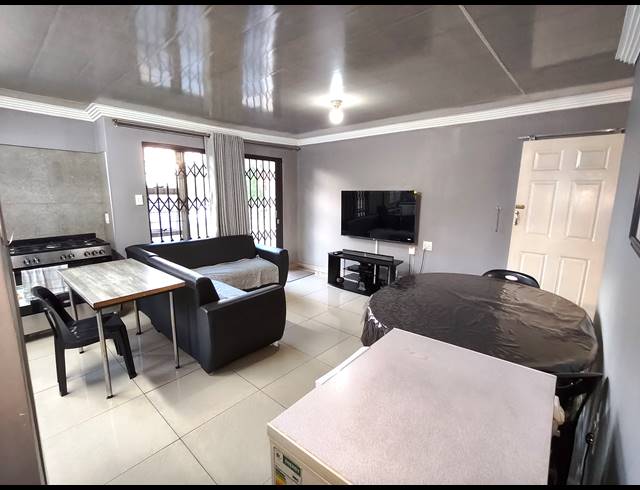 4 BEDROOM FREEHOLD FOR SALE IN FARNINGHAM RIDGE